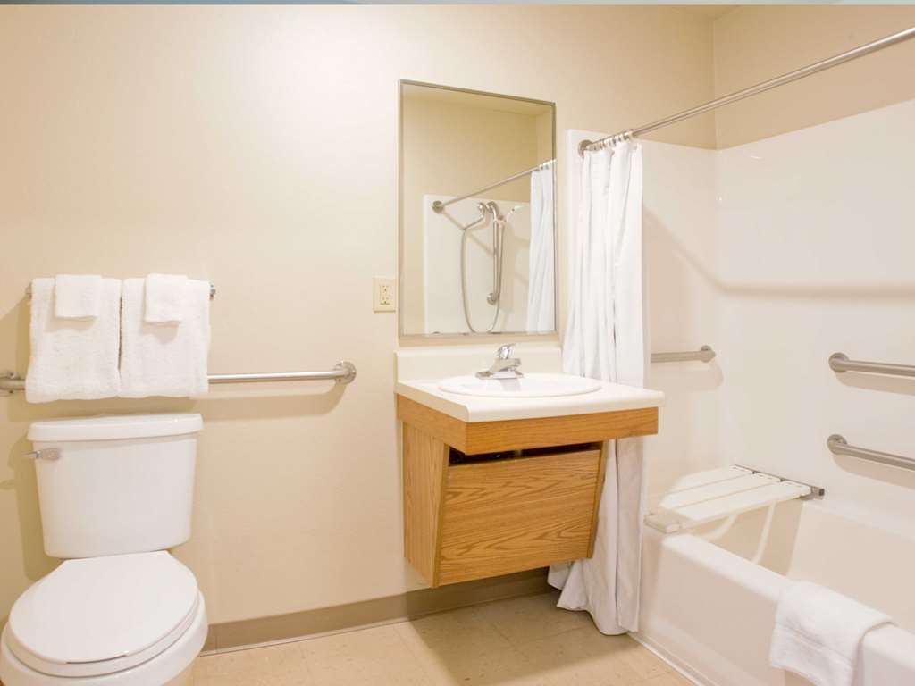 Woodspring Suites Lincoln Northeast I-80 객실 사진