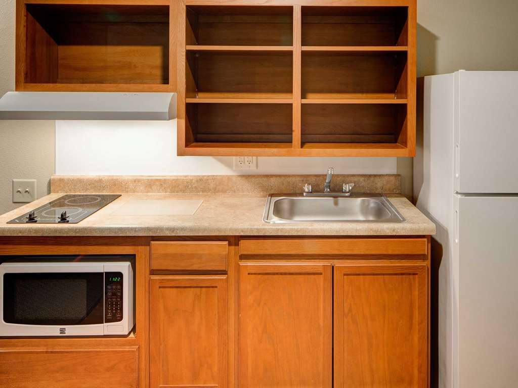 Woodspring Suites Lincoln Northeast I-80 객실 사진