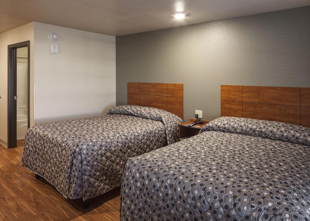 Woodspring Suites Lincoln Northeast I-80 외부 사진