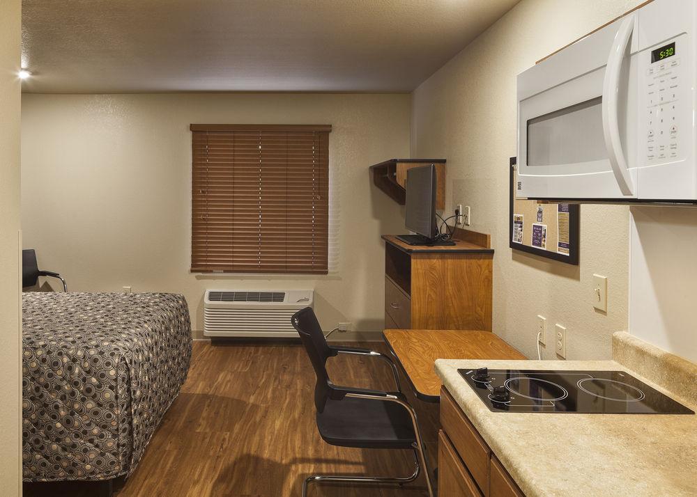 Woodspring Suites Lincoln Northeast I-80 외부 사진